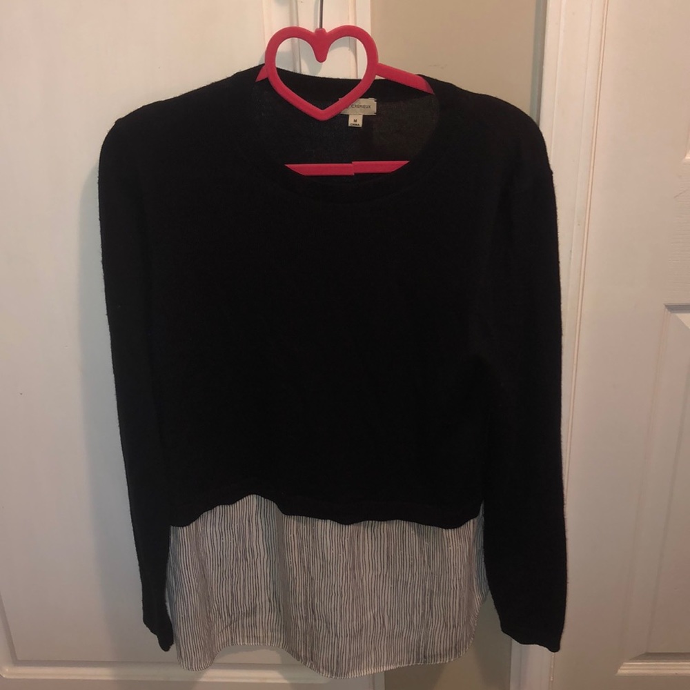 🛍 Black sweater with layered detail